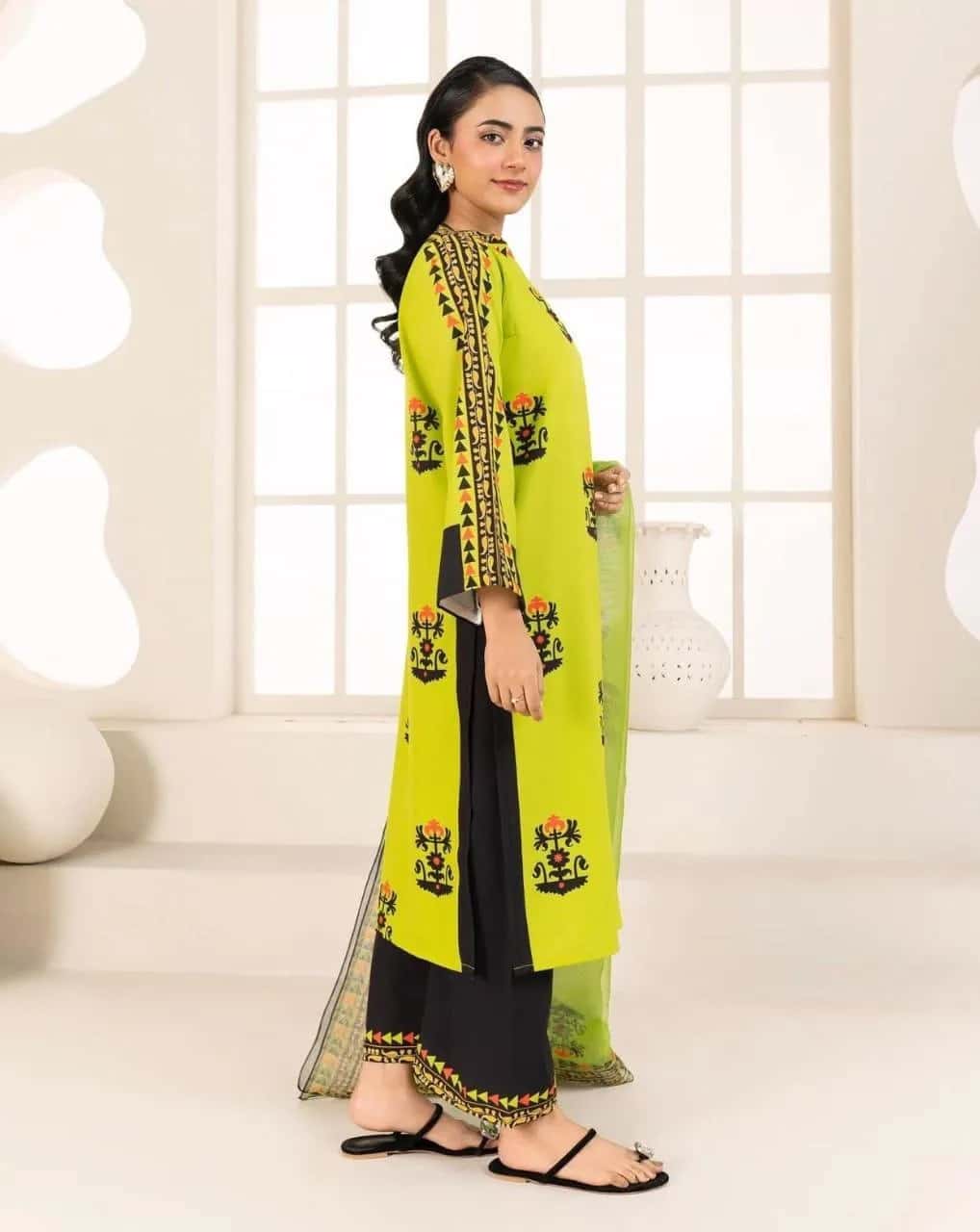 3-Piece Women's Stitched Lawn Printed Suit – Stylish & Comfortable